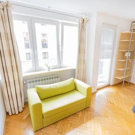 Super Jasna Str Lovely Varsóvia